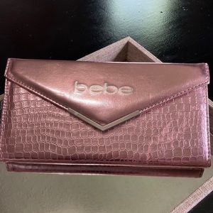 Bebe 96 pc clutch